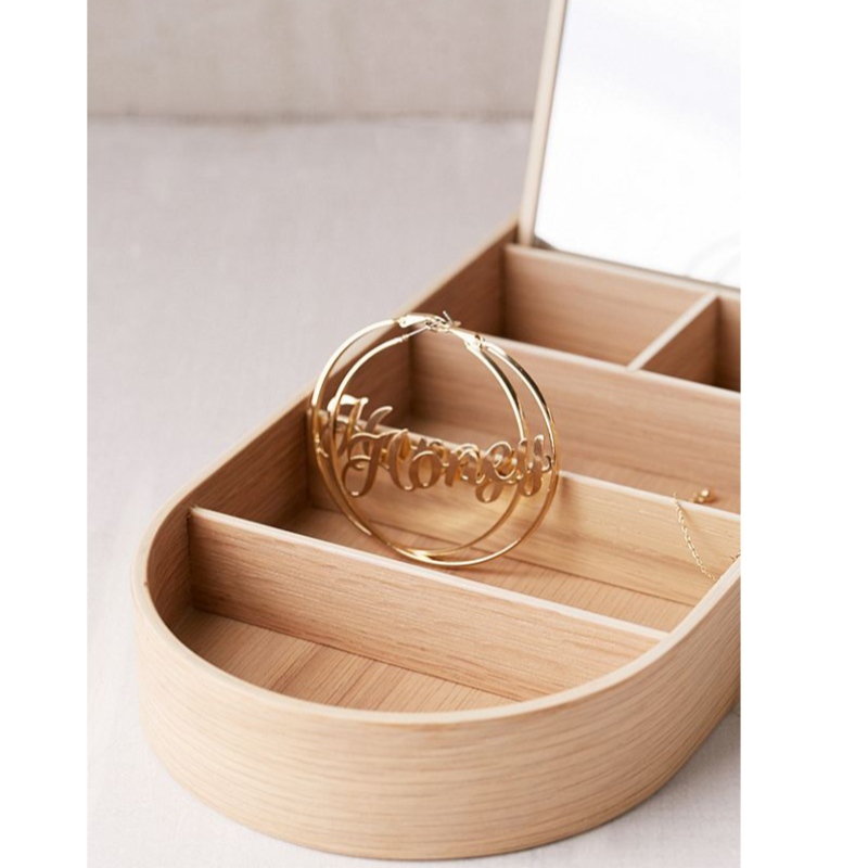Caixa de jóias de madeira mínima