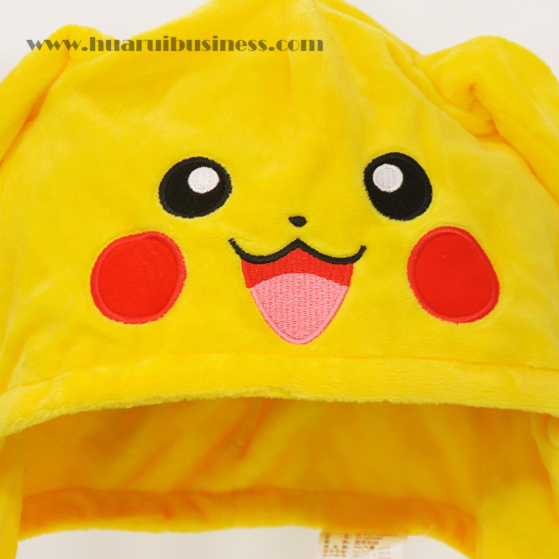 Chapéu de pelúcia Pikachu