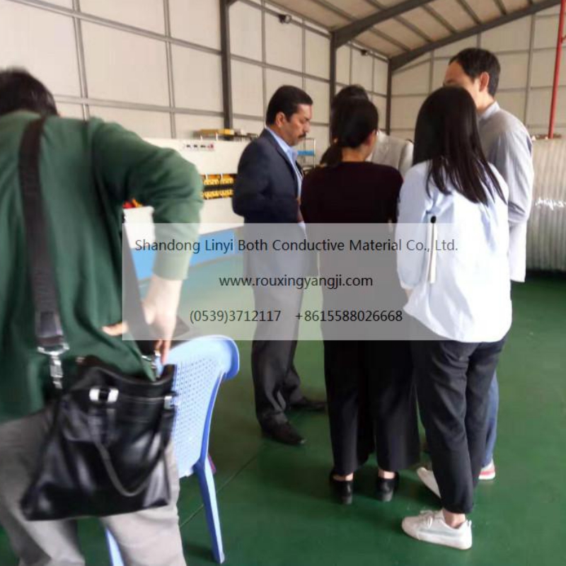 Clientes do Oriente Médio visitaram nossa empresa