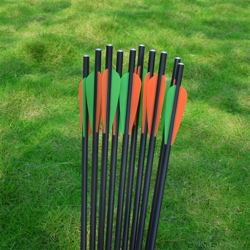 Qual é a diferença entre fibra de vidro e parafusos de caça de carbono?