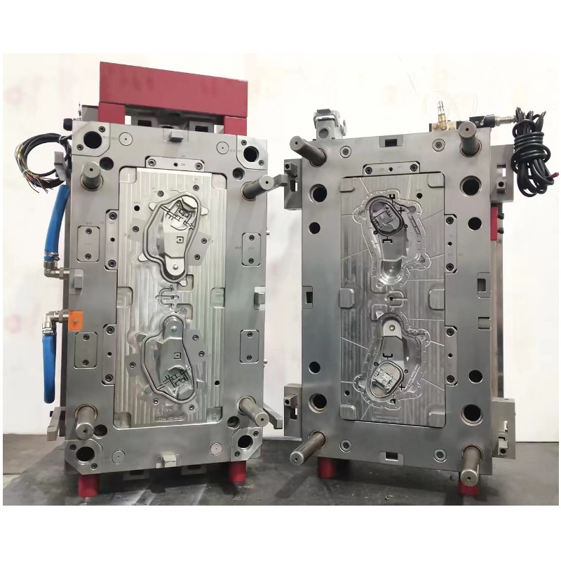 Como os moldes plásticos são classificados?