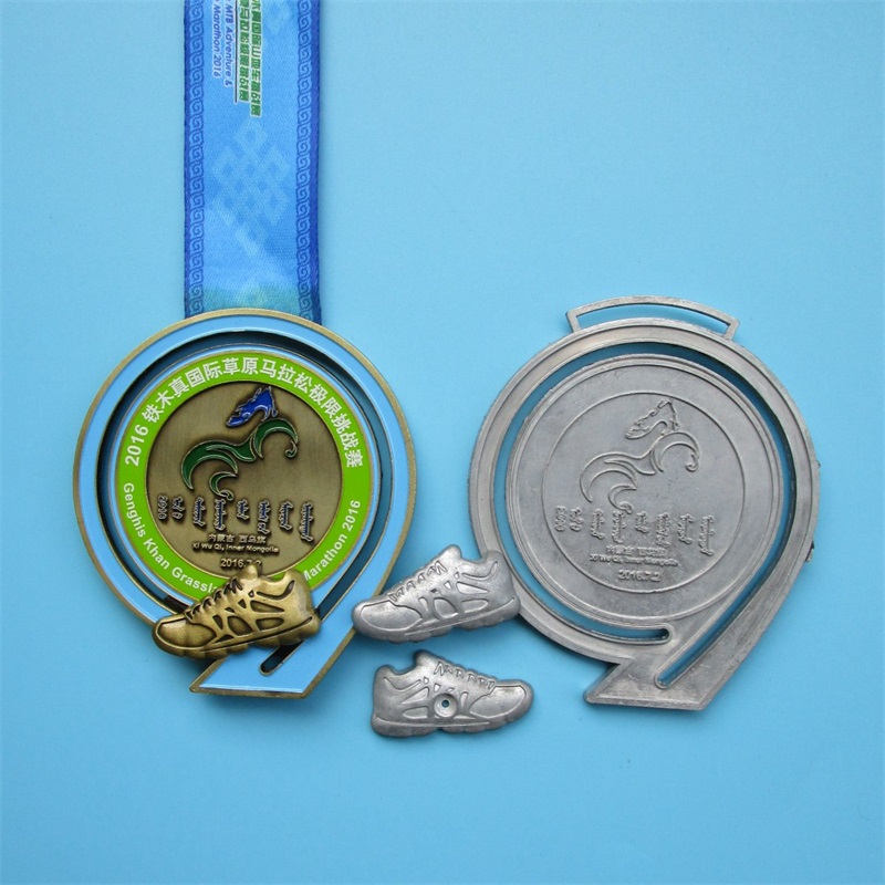 Medalhas de atividade 3D de crachá de metal fundido e prêmios Medalha de honra com fita