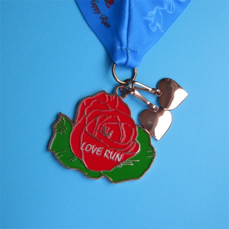 Medalhas de maratona exclusivas de medalhão personalizado em uma medalha deneve