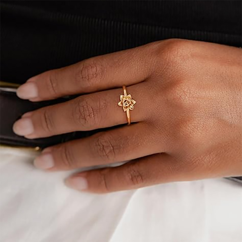 Requintado ouro 18k-Anel floral de prata esterlina de 925 com delicados design de flores florescentes -natureza elegante e leve-Jóias inspiradas para mulheres