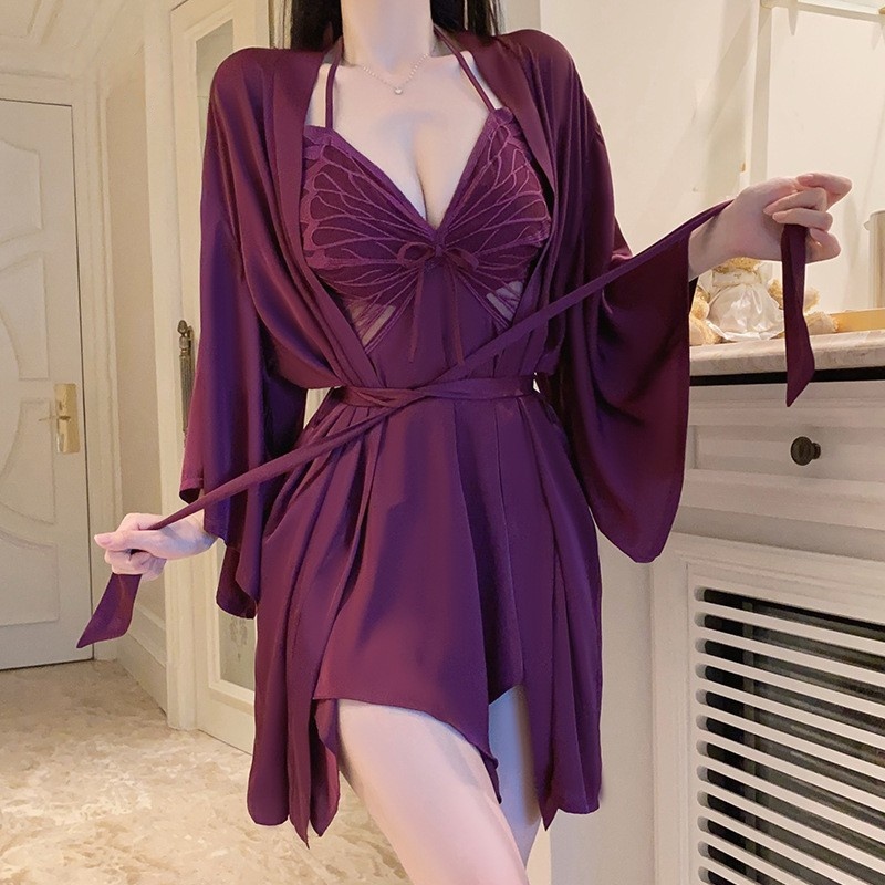 Sexy Butterfly Lace Suspender Nightgown com almofadas de peito e um V Deep-pescoço para uma aparência sedutora, pendurada-estilo pescoço, emparelhado com uma túnica, conjunto de roupas domésticas.p3945 Preço:$199,99